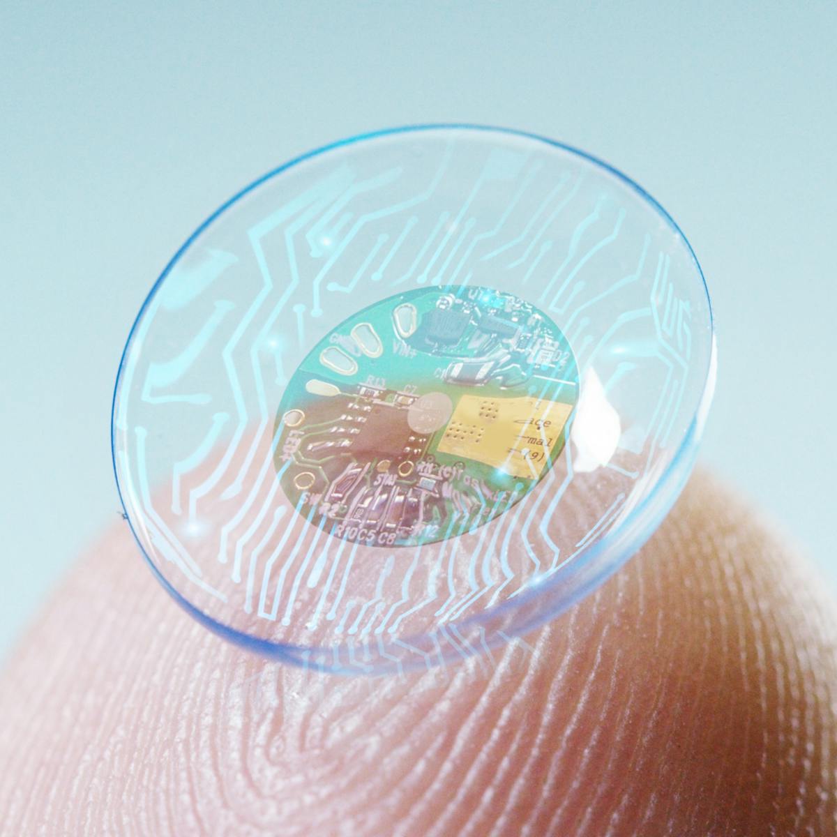 High-tech contact lenses are straight out of science fiction — and may  replace smart phones