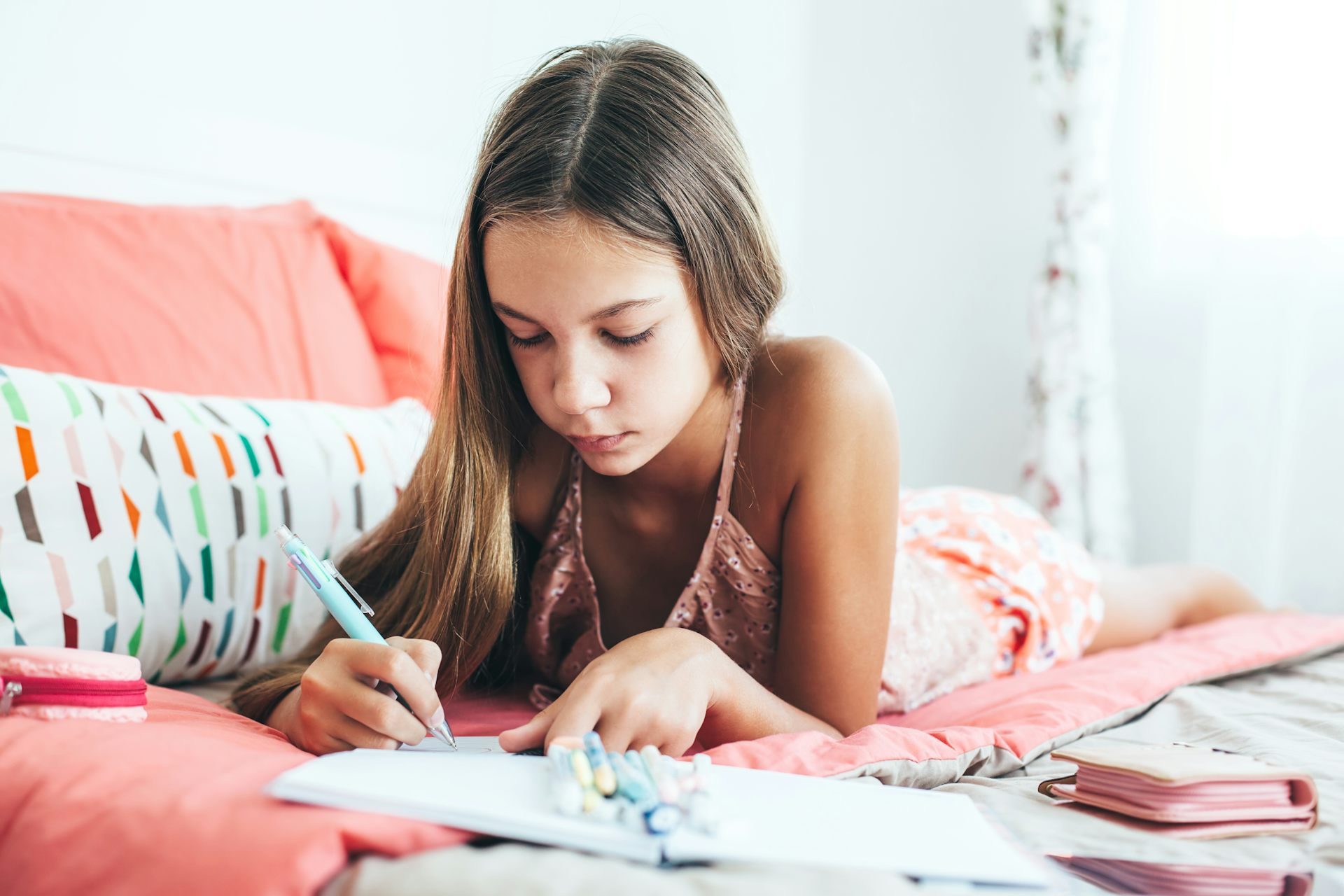 Year old girl does her image