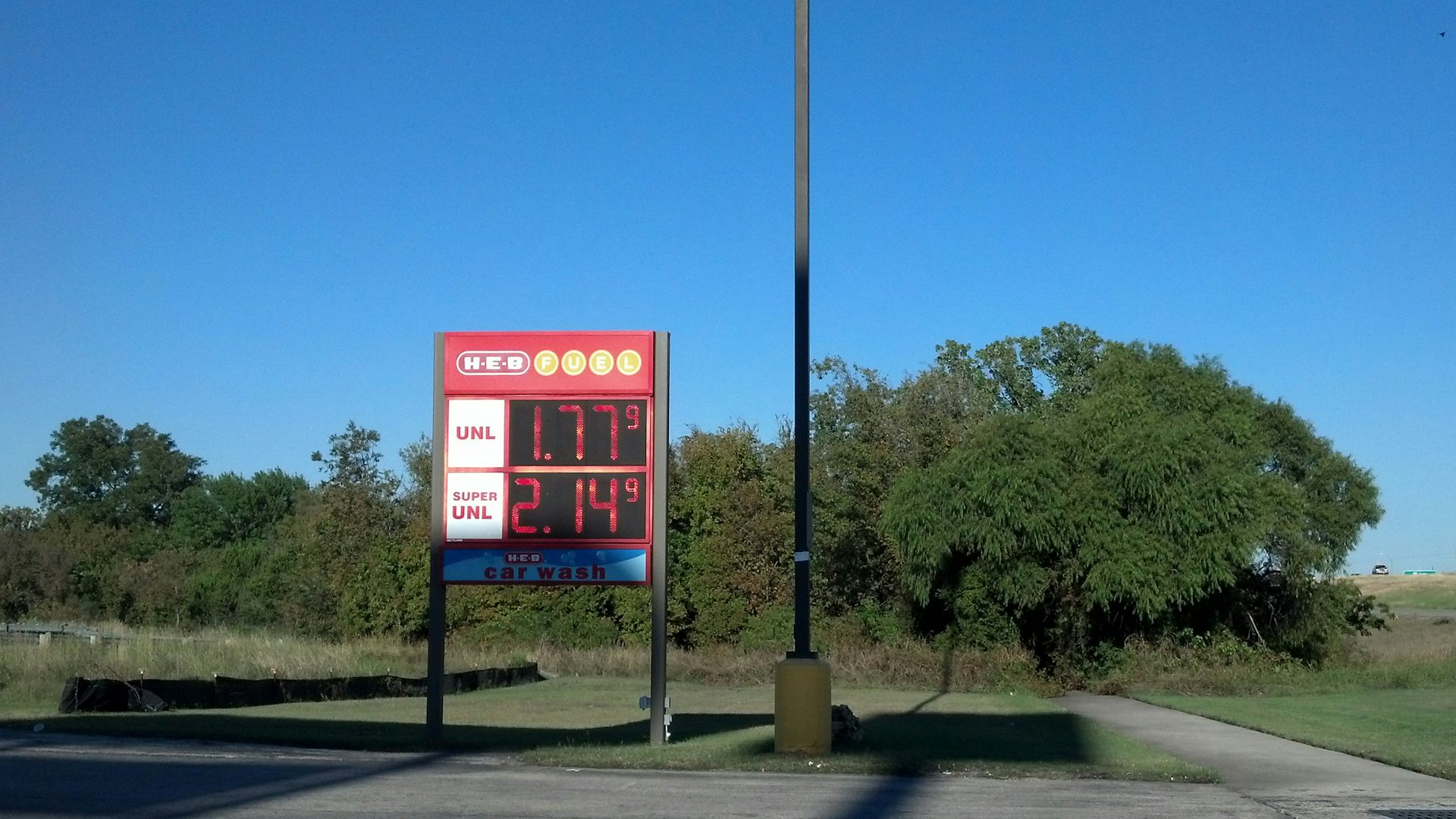 What should America do with its 2pergallon gas windfall?