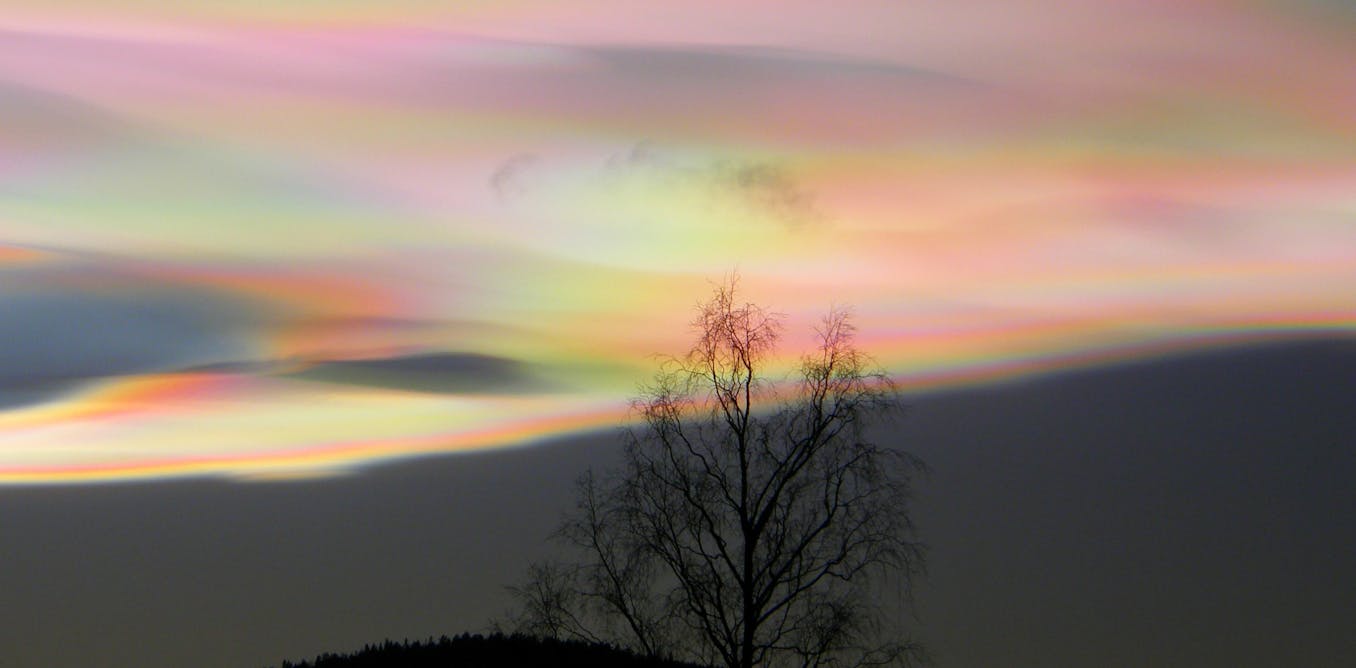 Explainer: what are the 'nacreous clouds' lighting up the winter ...