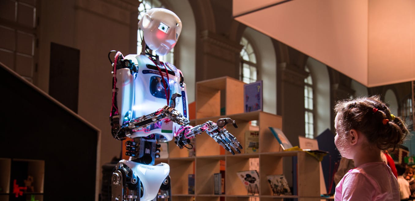 Про будущее и роботов. Робот с искусственным интеллектом. Роботы будущего. Робот человек. Школа будущего с роботами.