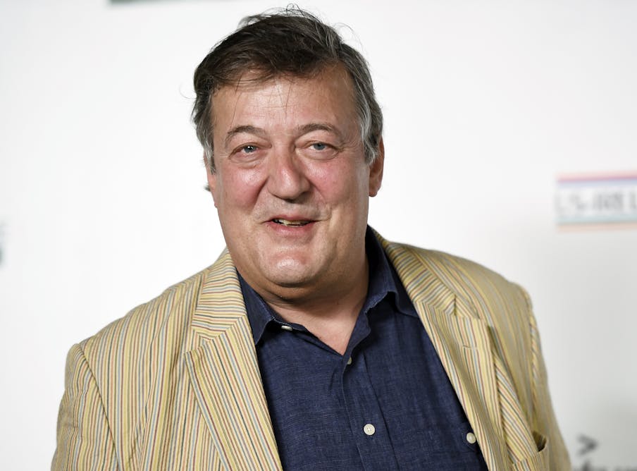 Stephen Fry quits Twitter after online roasting shock: this is news, right?