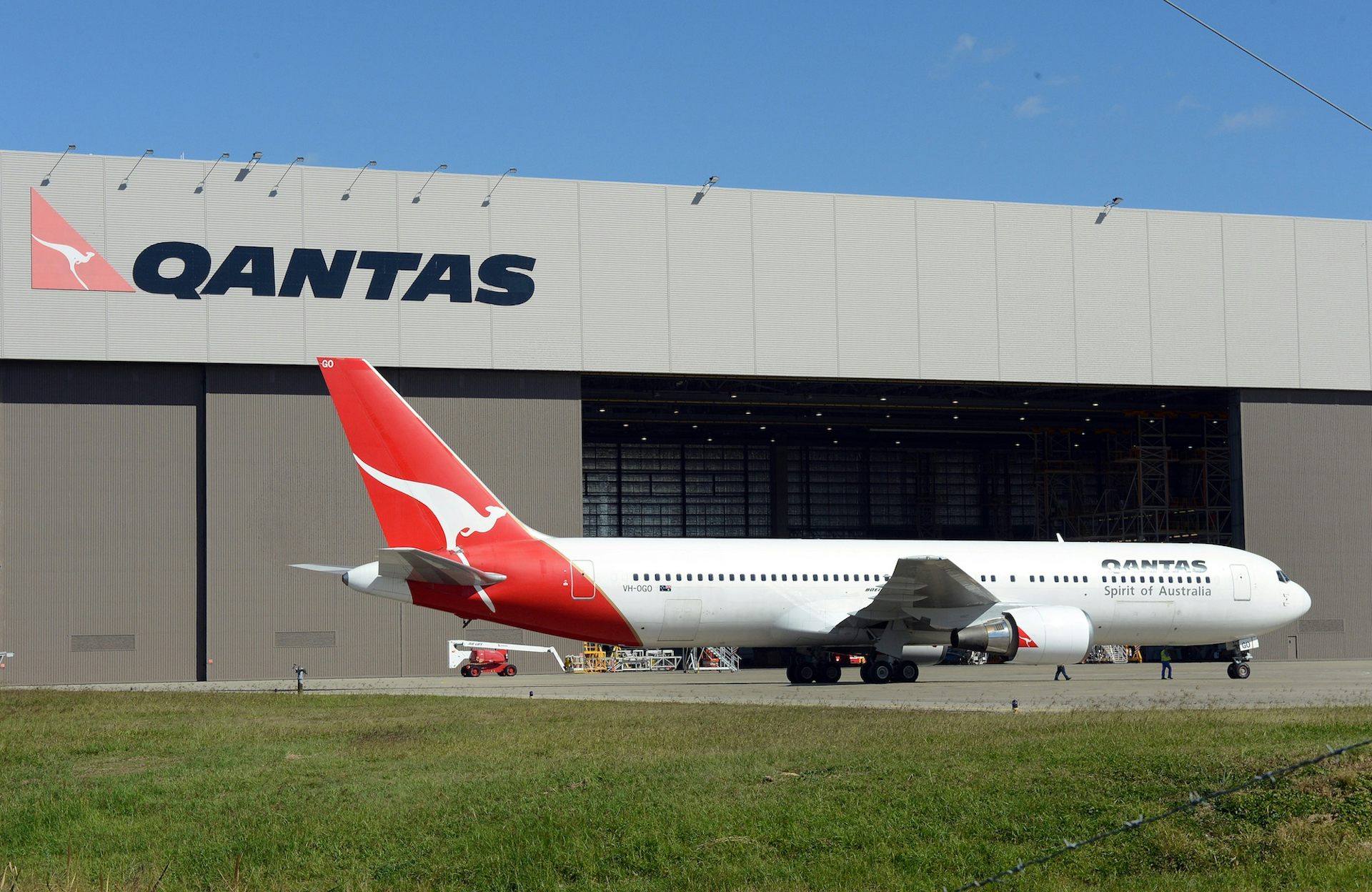 After its share price crash, can Qantas map out a flight path to profit?