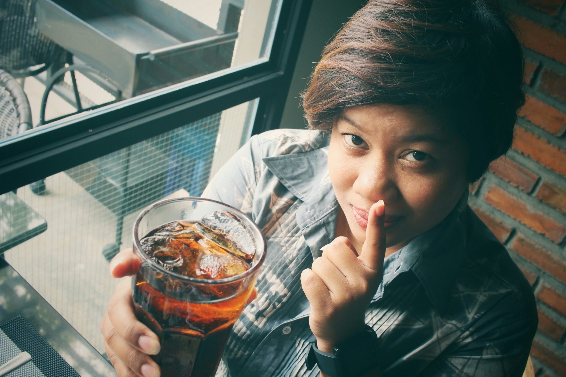 Code-a-cola: how to hide secret messages using fizzy drinks, image size:1356x668