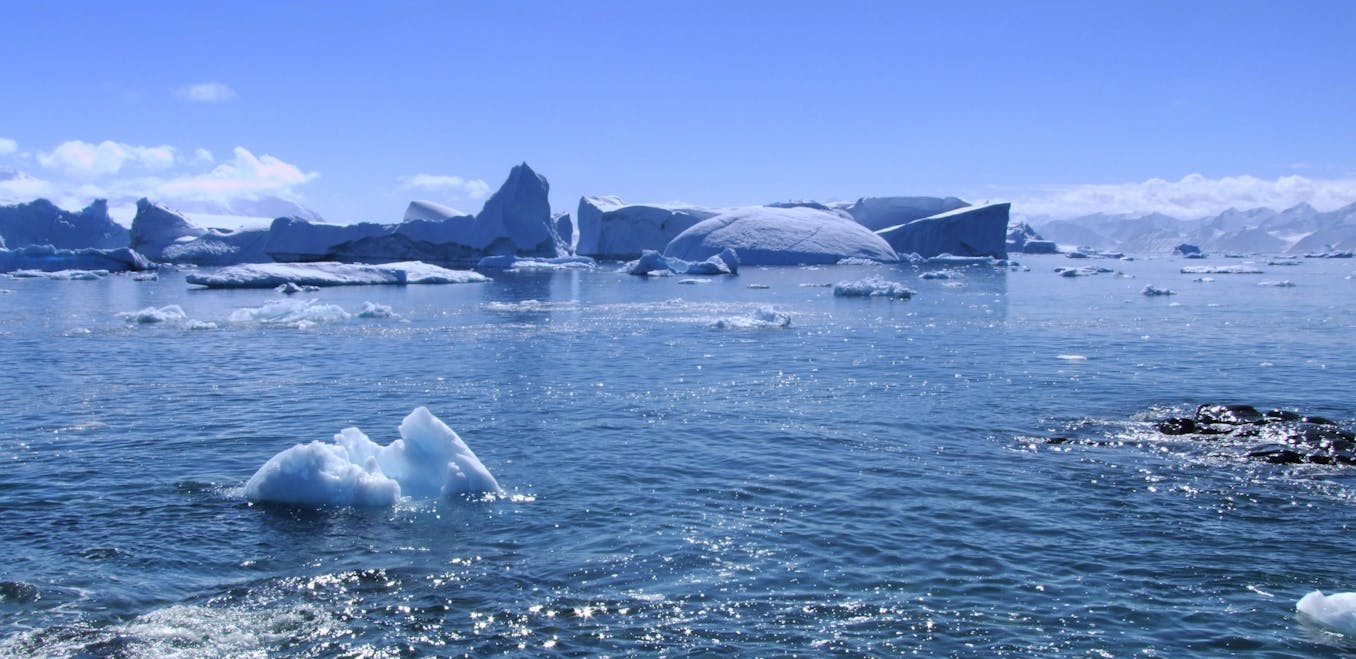 File:Arctic ice floe.jpg - Wikimedia Commons