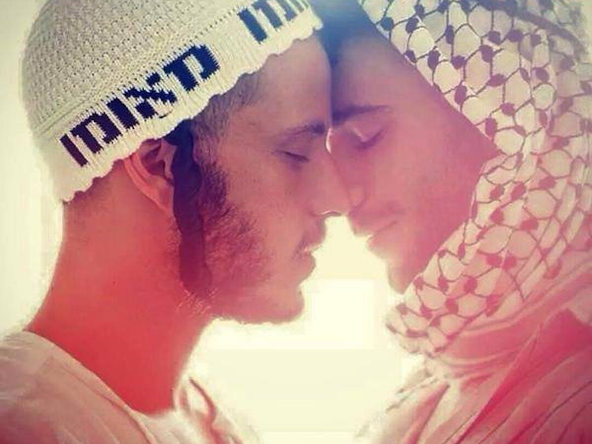 Why Are We Still Scared Of Seeing Two Men Kissing Why Are We Still Scared Of Seeing Two Men Kissing