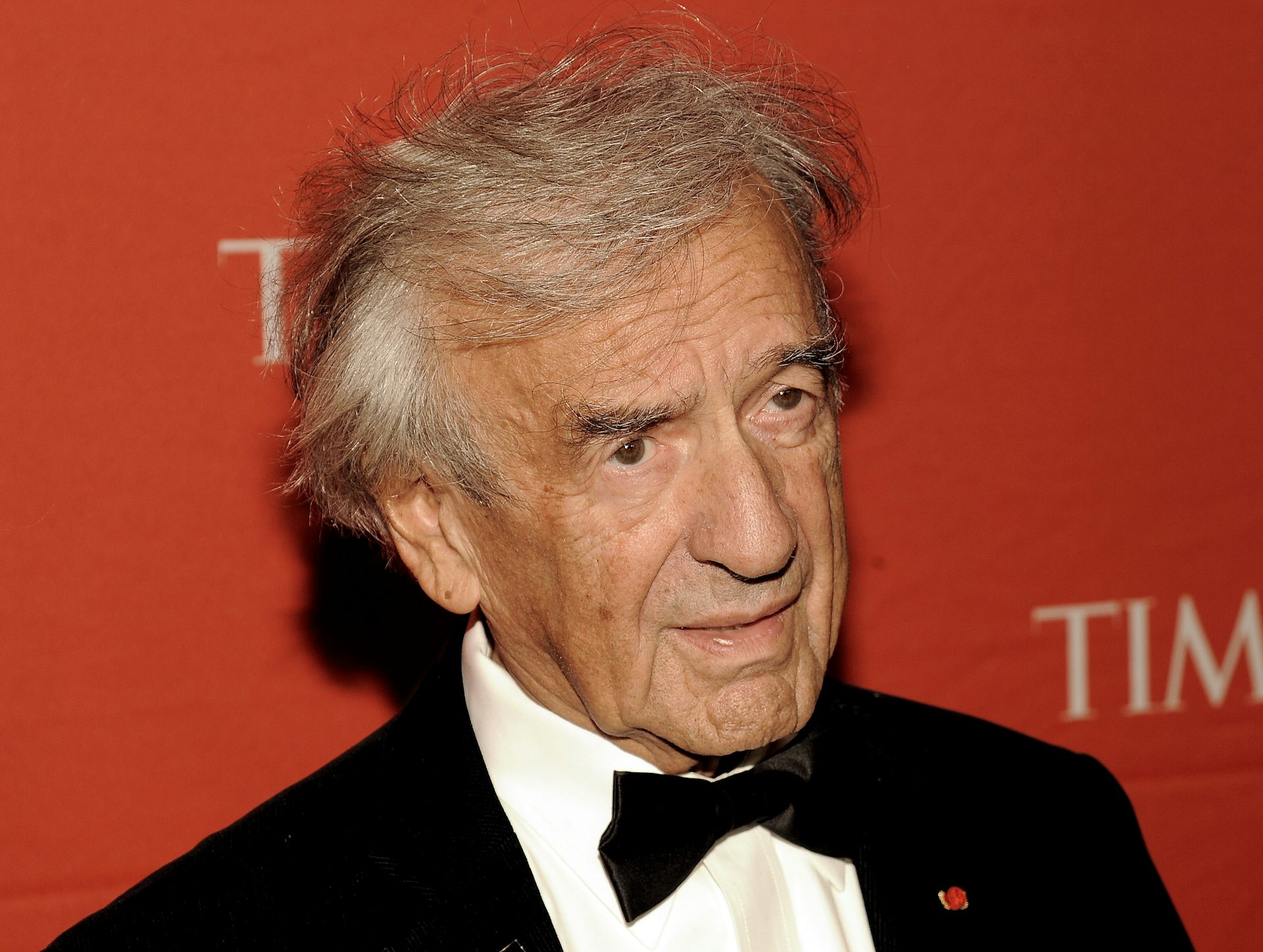 Elie Wiesel Survived Auschwitz To Give Us A Vivid Glimpse Of The ...