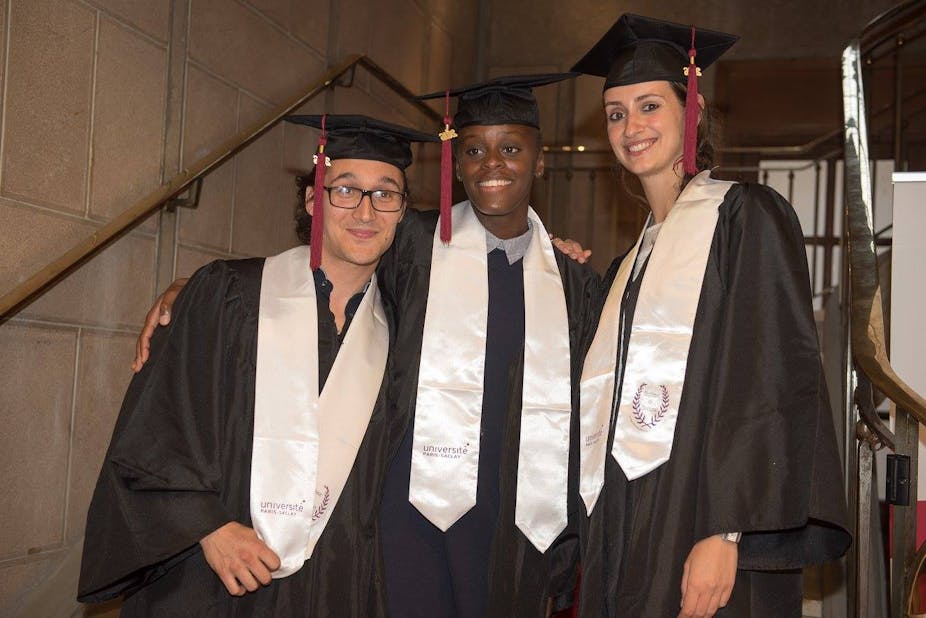 Ceremonies De Remise Des Diplomes De Doctorat Pourquoi Cet Engouement