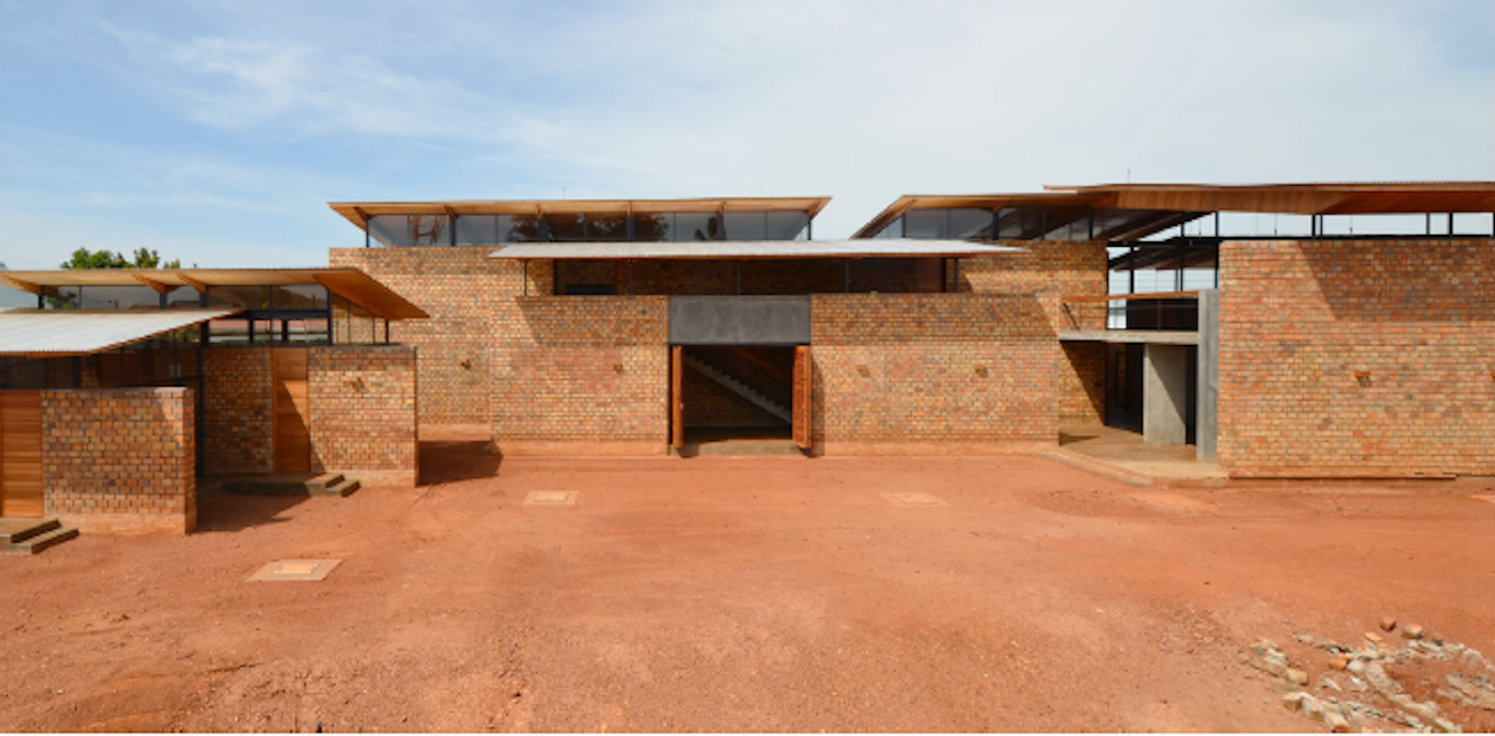 ugandan architects struggle with the dilemma of what 39 s essays on information technology