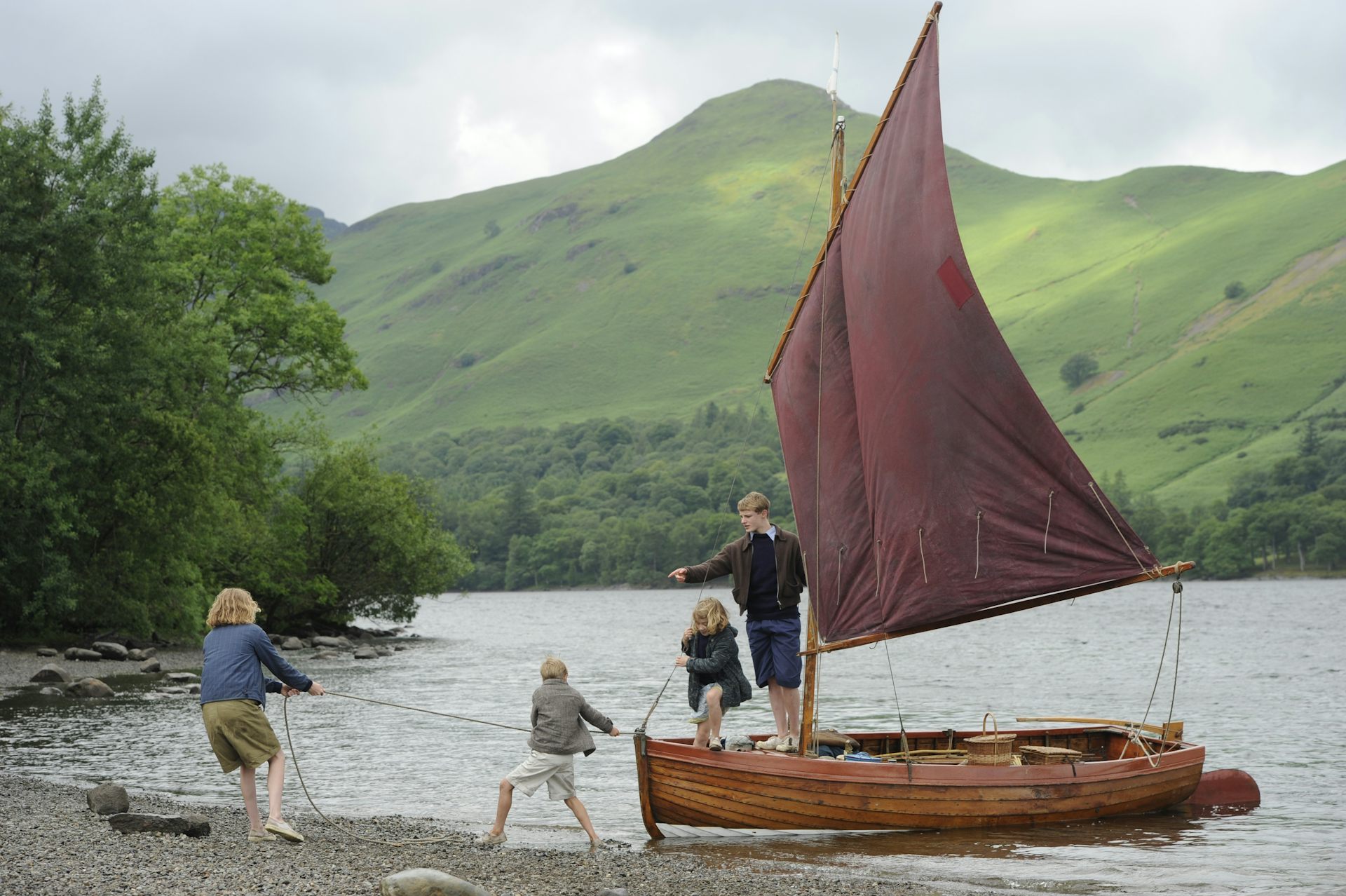 watch swallows and amazons online