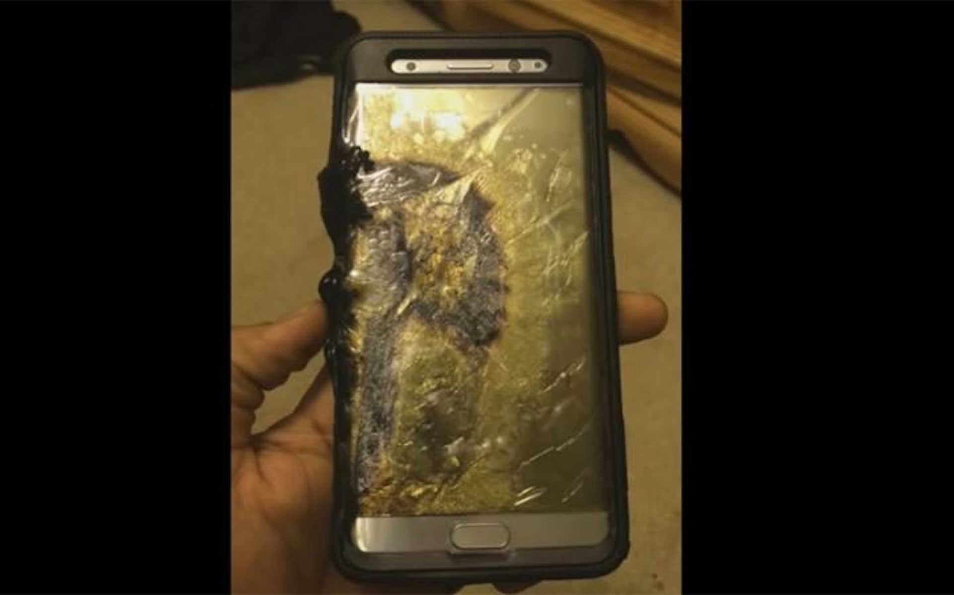 Will airlines ban Samsung phones after their recall for exploding