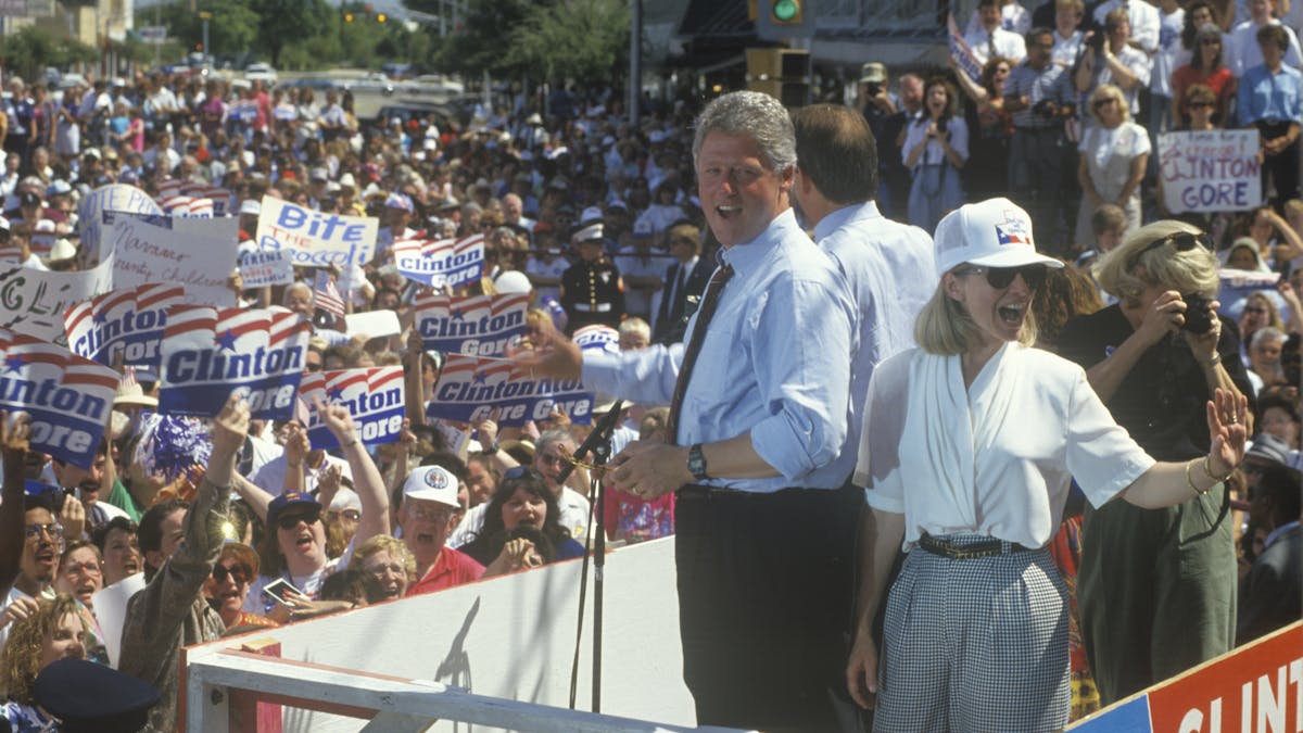 Clinton S 1992 War Room Was An Engine Of Anti Establishment Politics