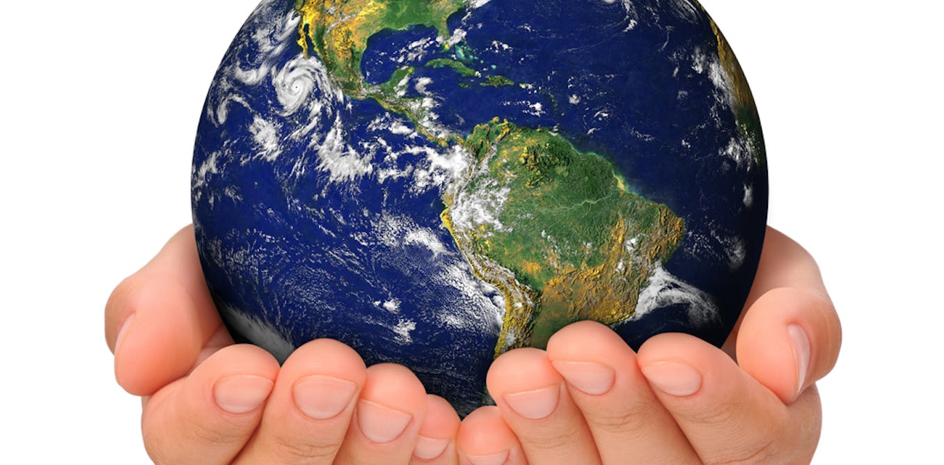 On The Difficulty Of Being A World Citizen