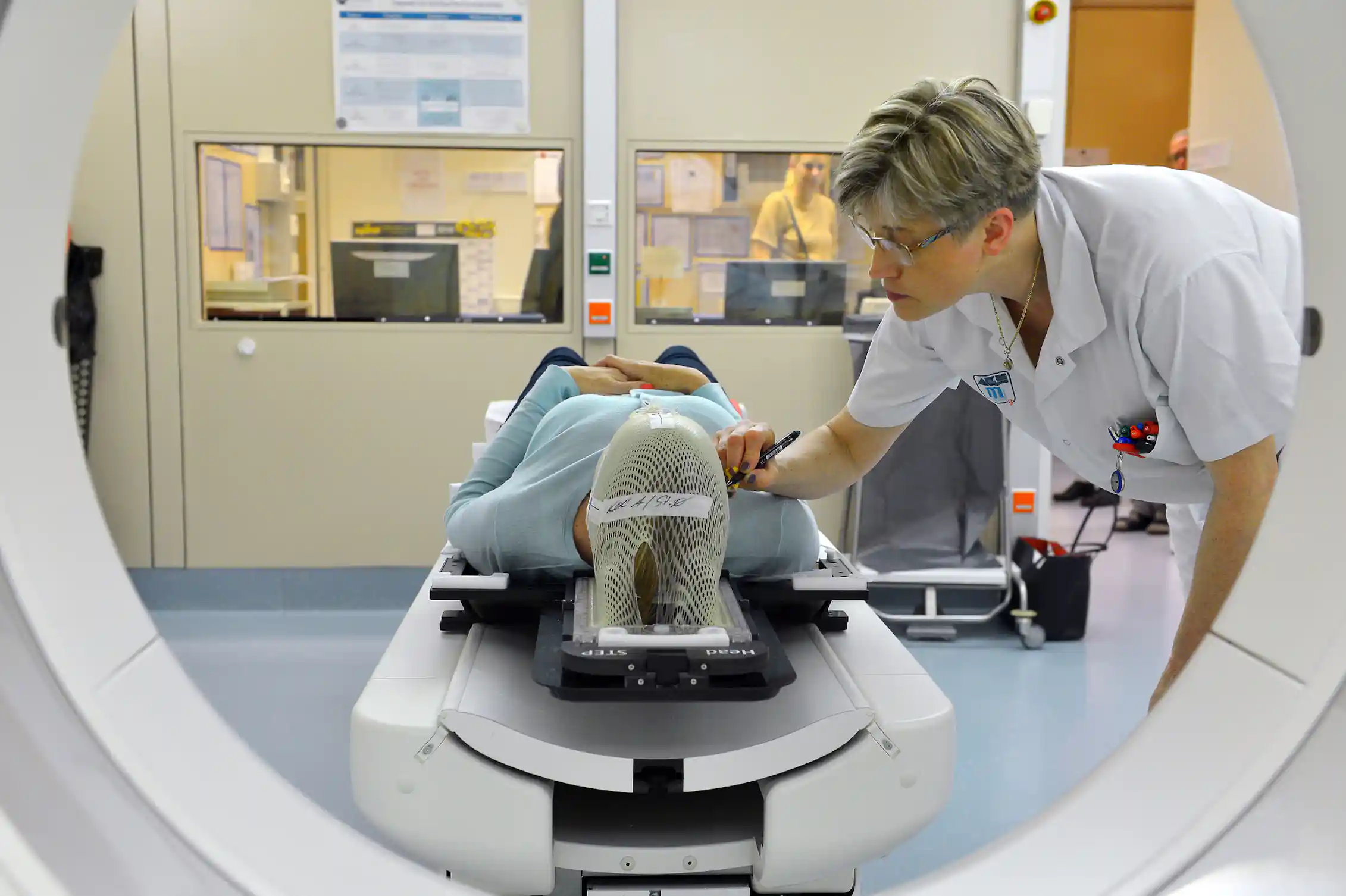 Promethium Radiotherapy Explainer: what is cancer radiotherapy and why do we need proton beam ...