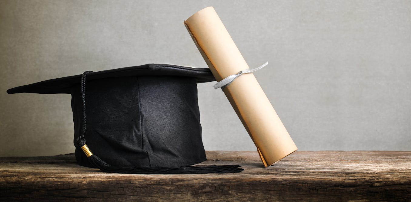 Everything You Need To Know About Fake Degrees And The
