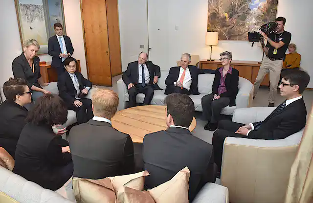 Politicians Using Science When politicians listen to scientists, we all benefit