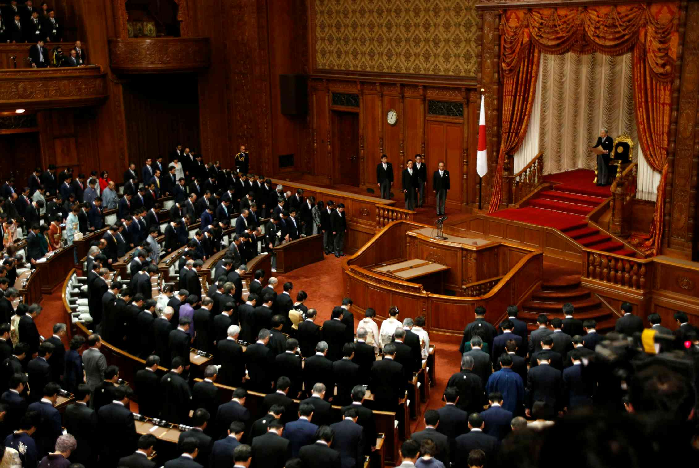 парламент в японии