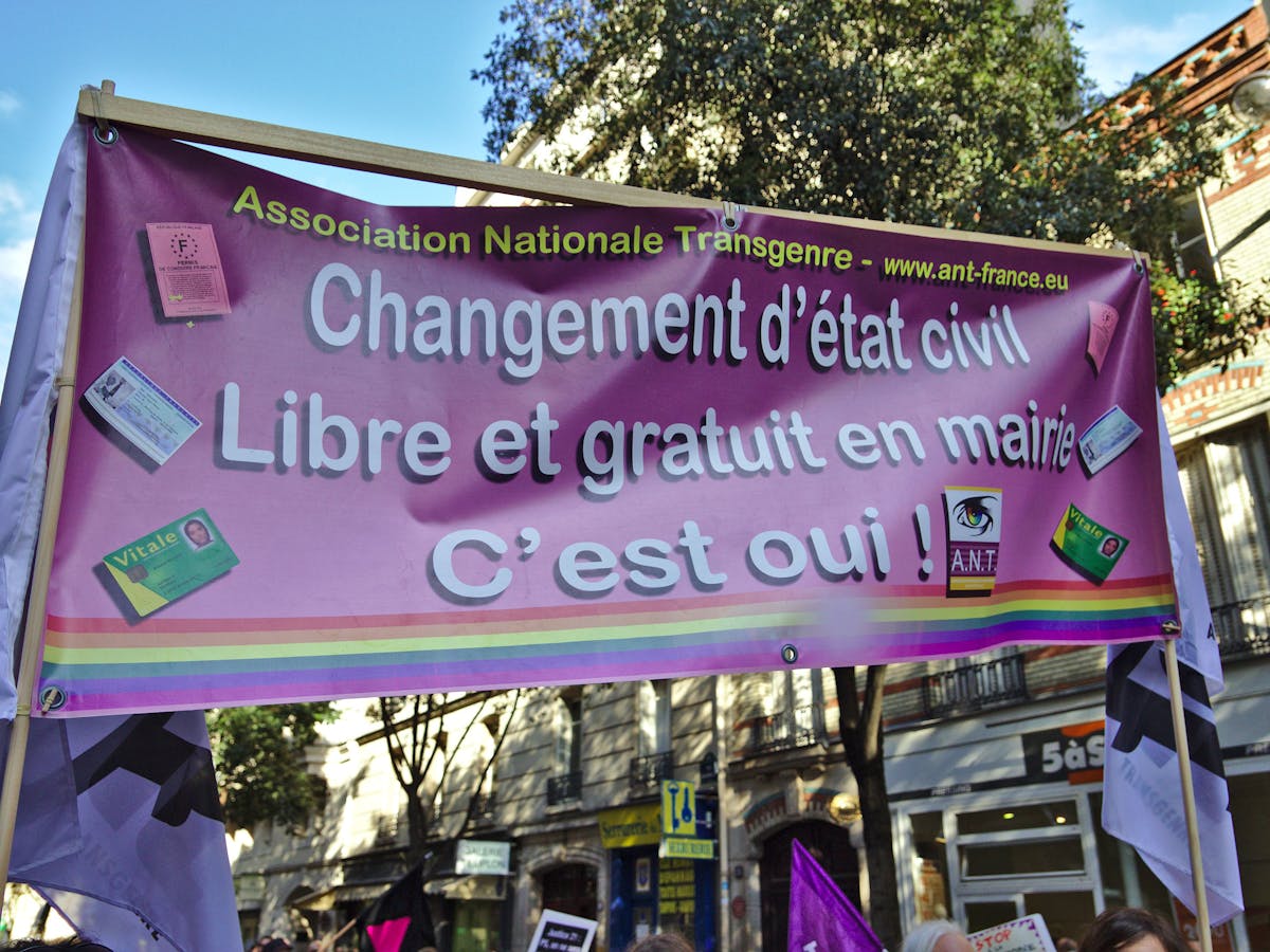 Qui Determine Le Sexe Des Individus Comment Le Droit