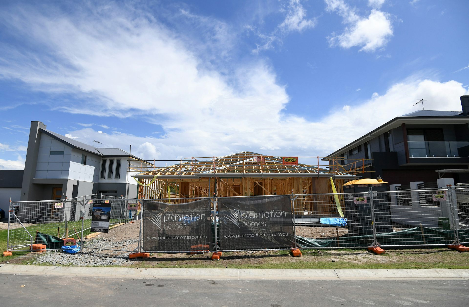 should i pay off all debt before buying a house