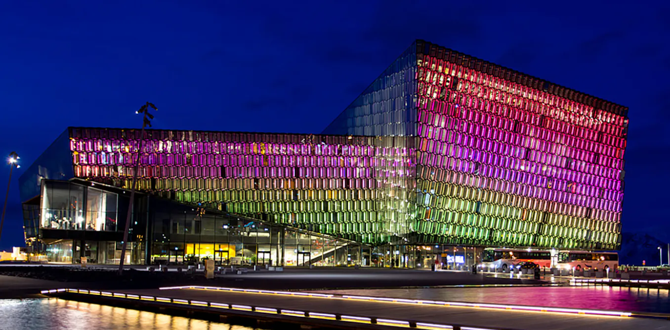 Urban Rigor Bulidng Digital media are changing the face of buildings, and urban policy ...