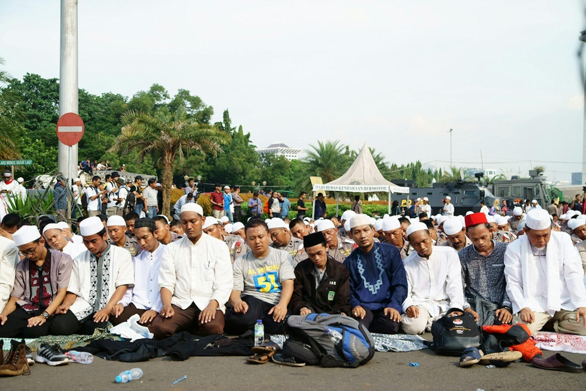 Political Islam Navigates And Changes Indonesia's Democratic Landscape