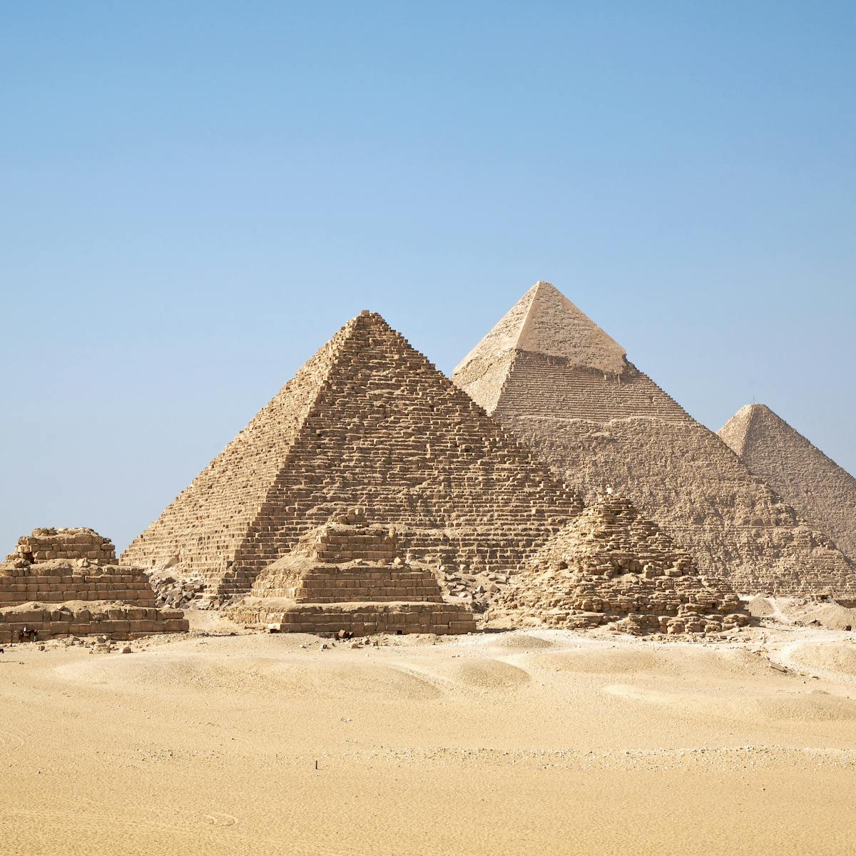 Particle Physicists Discover Mysterious Structure In Great Pyramid Here S How They Did It Particle Physicists Discover Mysterious Structure In Great Pyramid Here S How They Did It