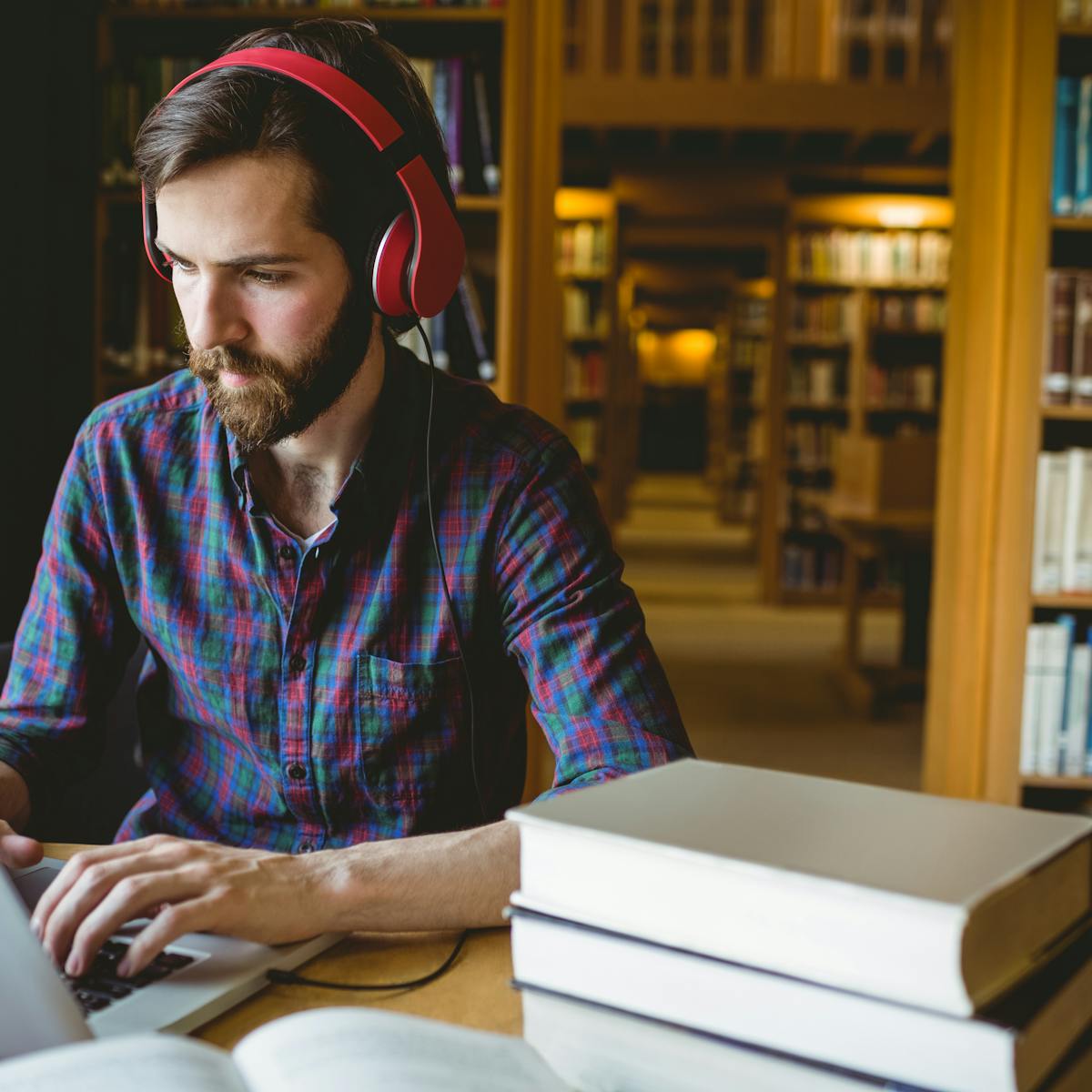 Can Listening To Music Help A Student Do Homework? - Blurtit does listening to music help you concentrate on your homework