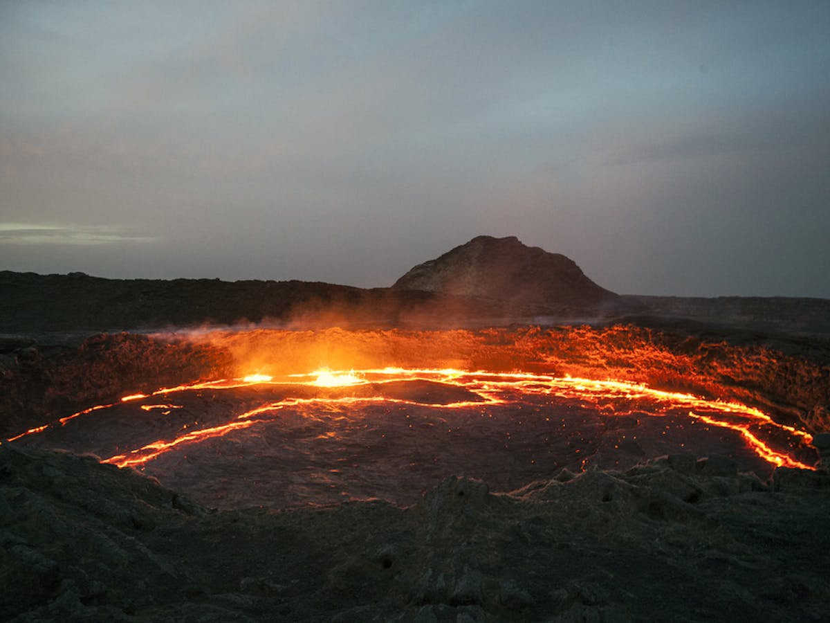 Mengubah Gunung Berapi Menjadi Pembangkit Listrik Dengan Sedikit Bantuan Satelit Mengubah Gunung Berapi Menjadi Pembangkit Listrik Dengan Sedikit Bantuan Satelit
