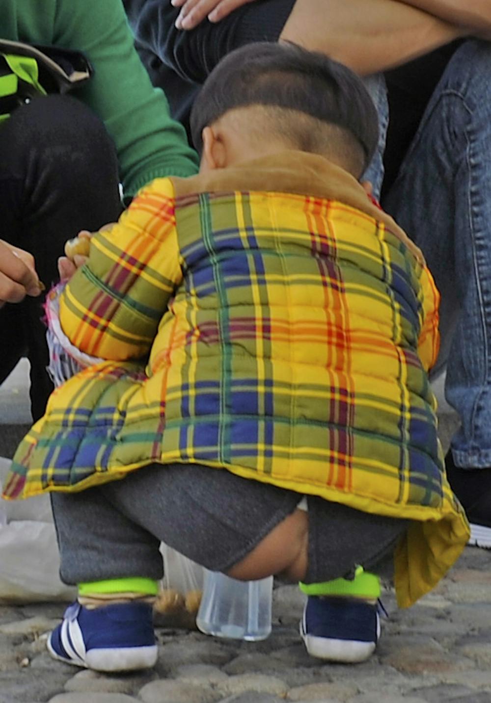Couches Pots Et Pantalons Fendus Comment On Apprend La Proprete Aux Enfants A Travers Le Monde Couches Pots Et Pantalons Fendus Comment On Apprend La Proprete Aux Enfants A Travers Le Monde