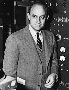 Enrico Fermi in lab 