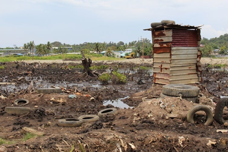 An unsafe toilet next to an informal settlement in Fiji. Author's own, Author provided