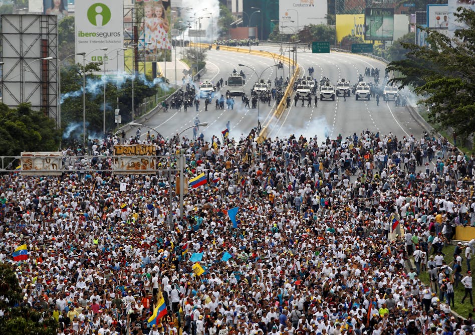 Венесуэла 2017 год. Венесуэла революция 2019. Митинги в Венесуэле. Митинги в Каракасе.