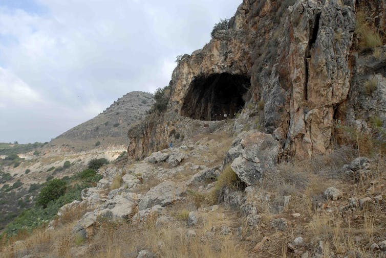 Hilazon Tachtit cave. Naftali Hilger
