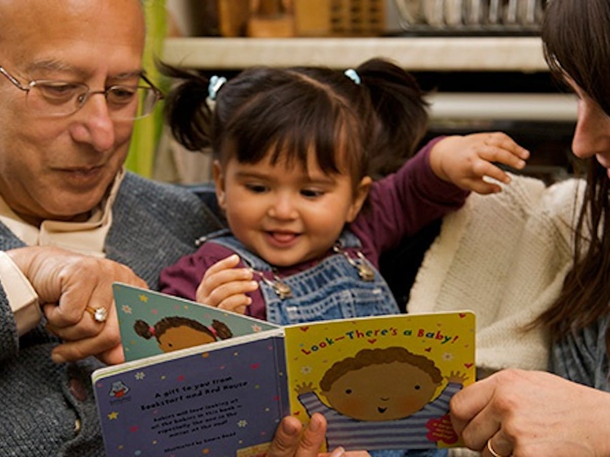 Pour Developper Le Cerveau De Bebe Lisez Lui Les Bons Livres Au Bon Moment Pour Developper Le Cerveau De Bebe Lisez Lui Les Bons Livres Au Bon Moment