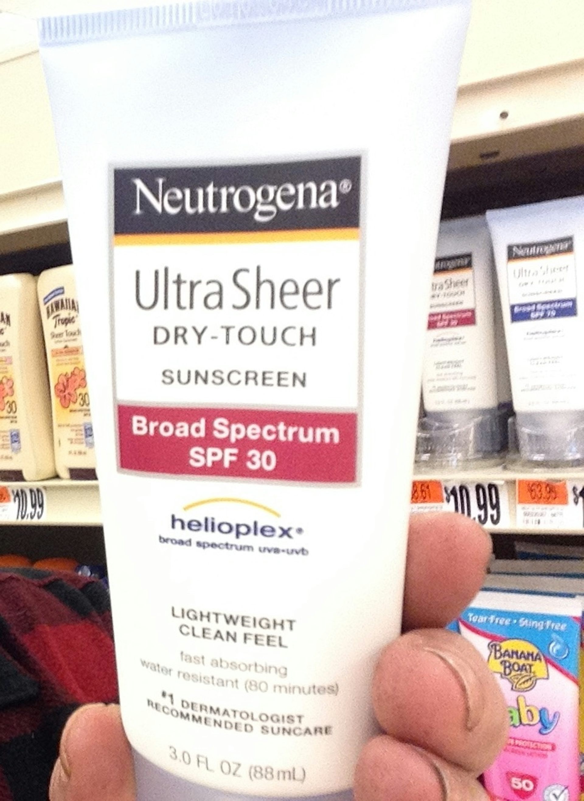 sunscreen that protects and tans