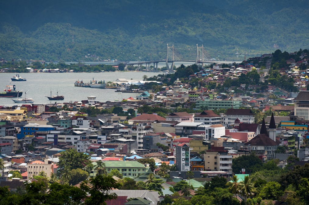 Konflik Lokal Dan Ekonomi Pelajaran Dari Maluku