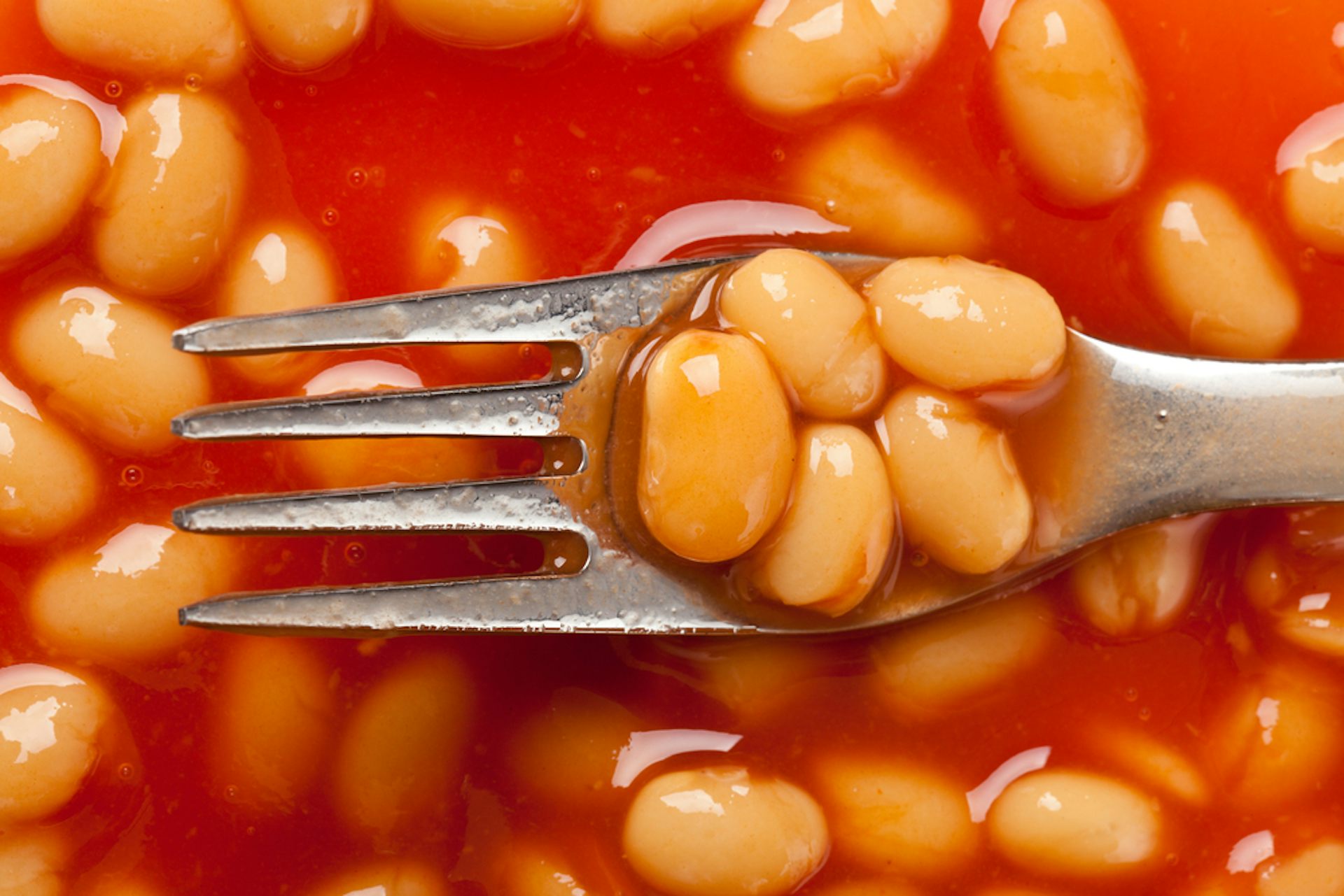 Beyond porridge pigeon in a kettle and other prisoncell cuisine