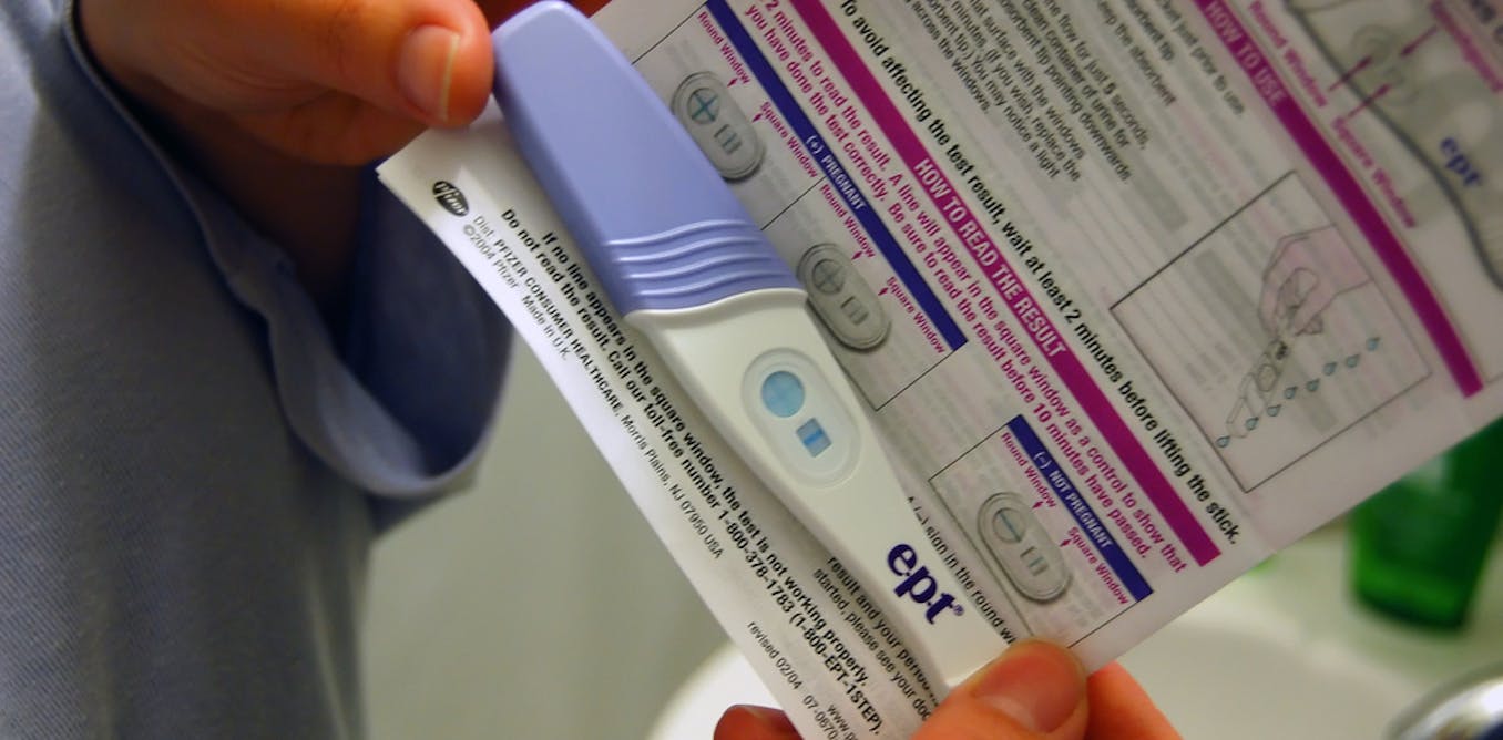 Тест на беременность большой. Тест на беременность. First sign тест на беременность. Тест на беременность в домашних условиях. Тест на беременность на салфетке.