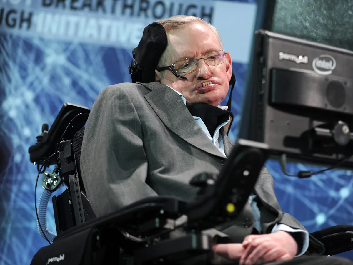 Stephen Hawking Cautioned About The Dangers of Artificial Intelligence-- yet AI Offered Him a Voice Stephen Hawking warned about the perils of artificial intelligence – yet AI gave him a voice