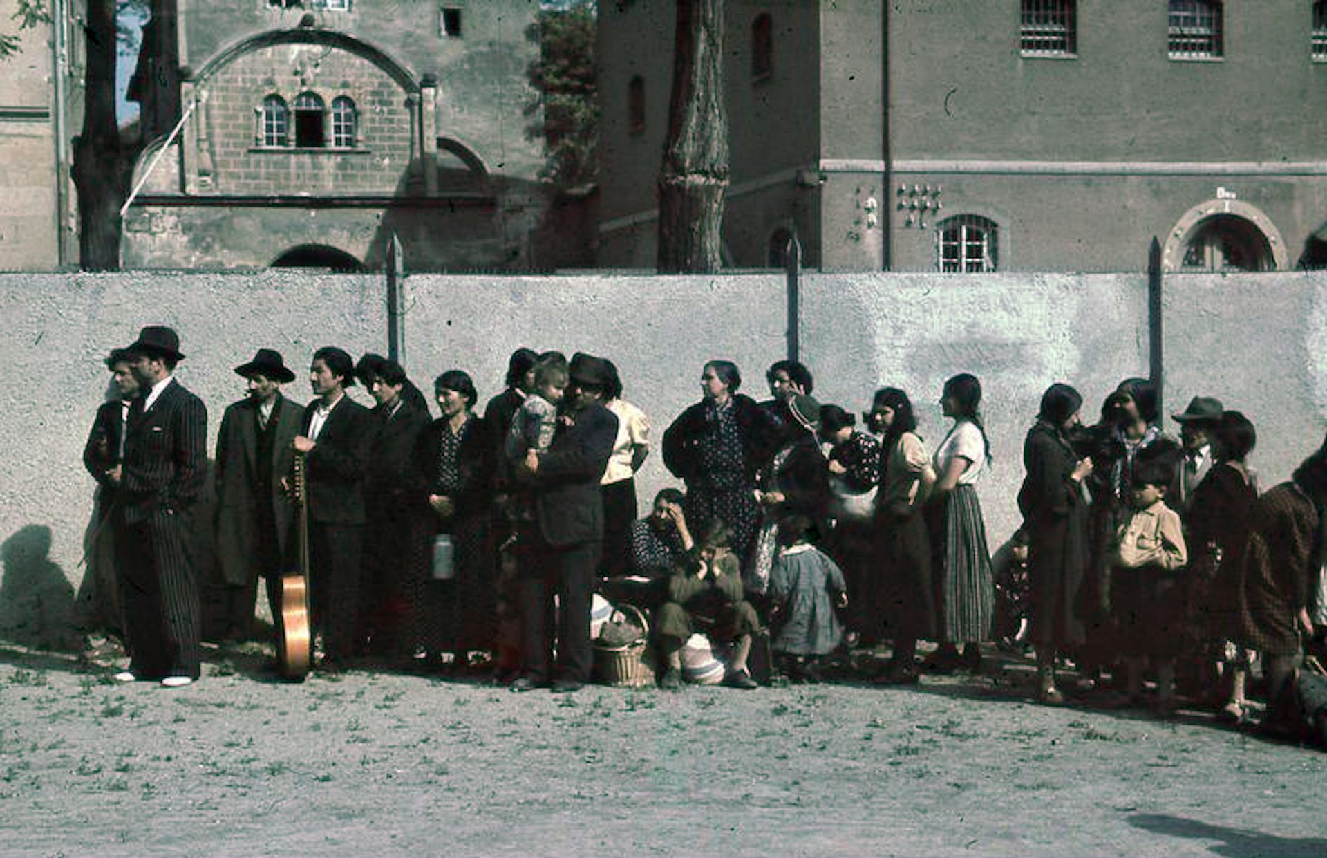 The Genocide Of The Roma – And How Commemoration Of This 'forgotten ...