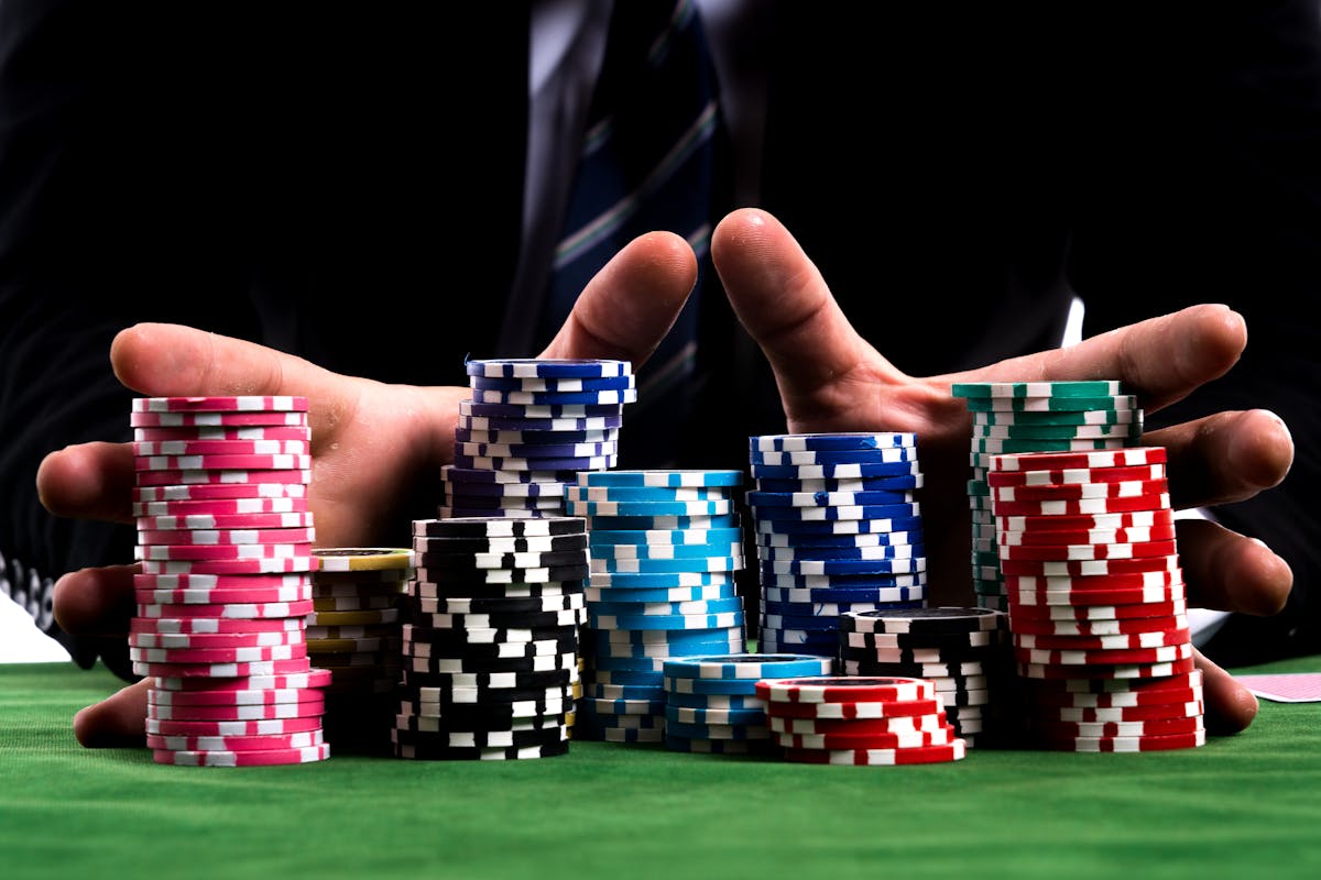 A guide to poker scams – how not to get stung