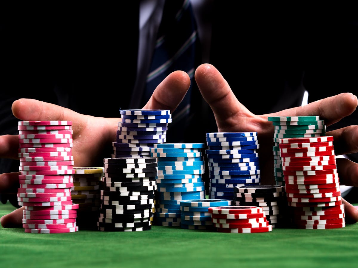 A guide to poker scams – how not to get stung