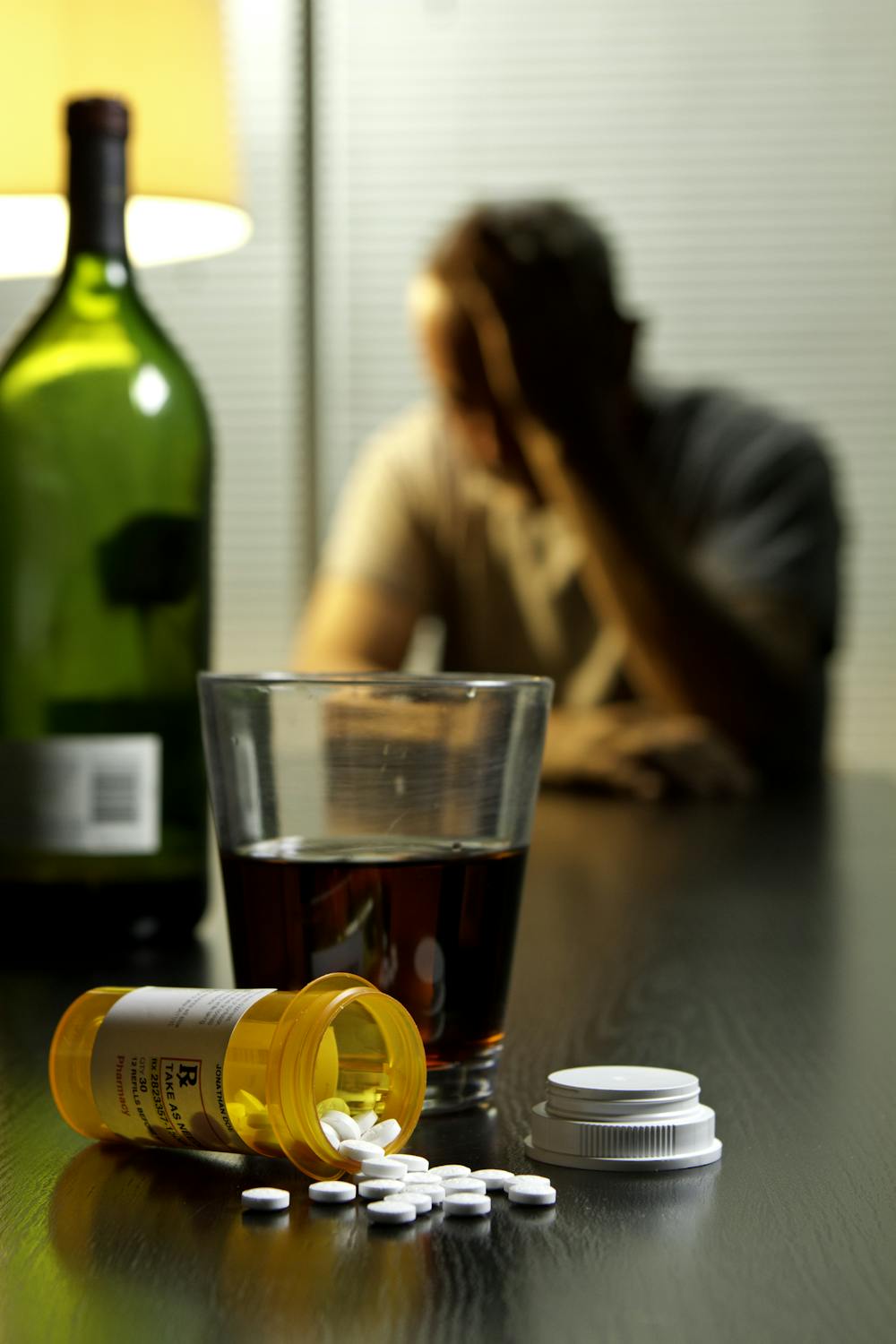 Never Mix These Two? Tylenol And Xanax Side Effects - 241di7t