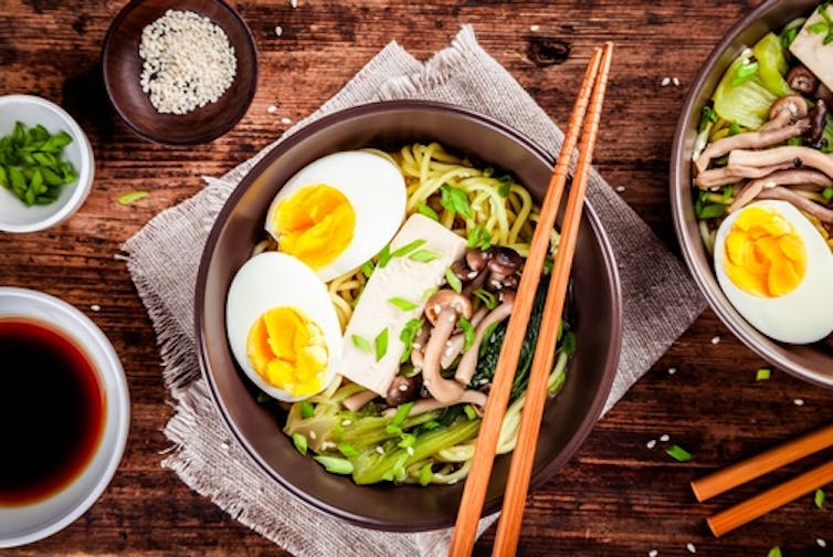 A salad with egg, greens and mushrooms. The author is studying whether mushrooms can prevent neurodegenerative brain diseases. (Ekaterina Kondratova/Shutterstock.com)