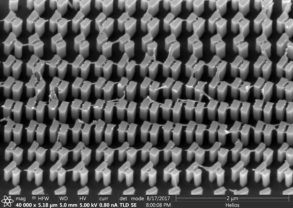 Meta Lens System Delivering VR in perfect focus with nanostructure meta-lenses