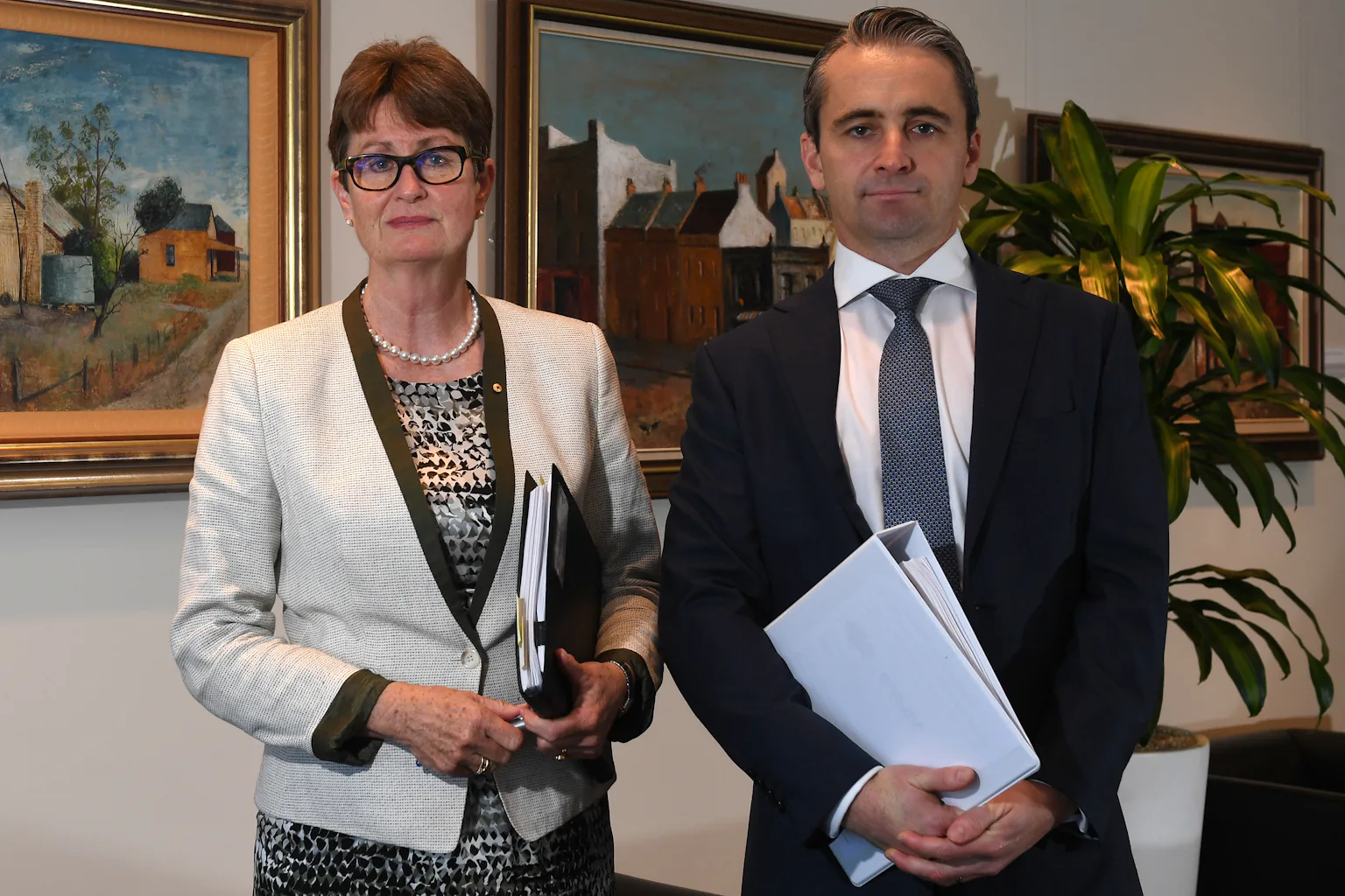Maneli Rafat After damning the Commonwealth Bank’s management, regulators want the ...