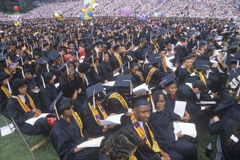 Why graduation rates lag for low-income college students