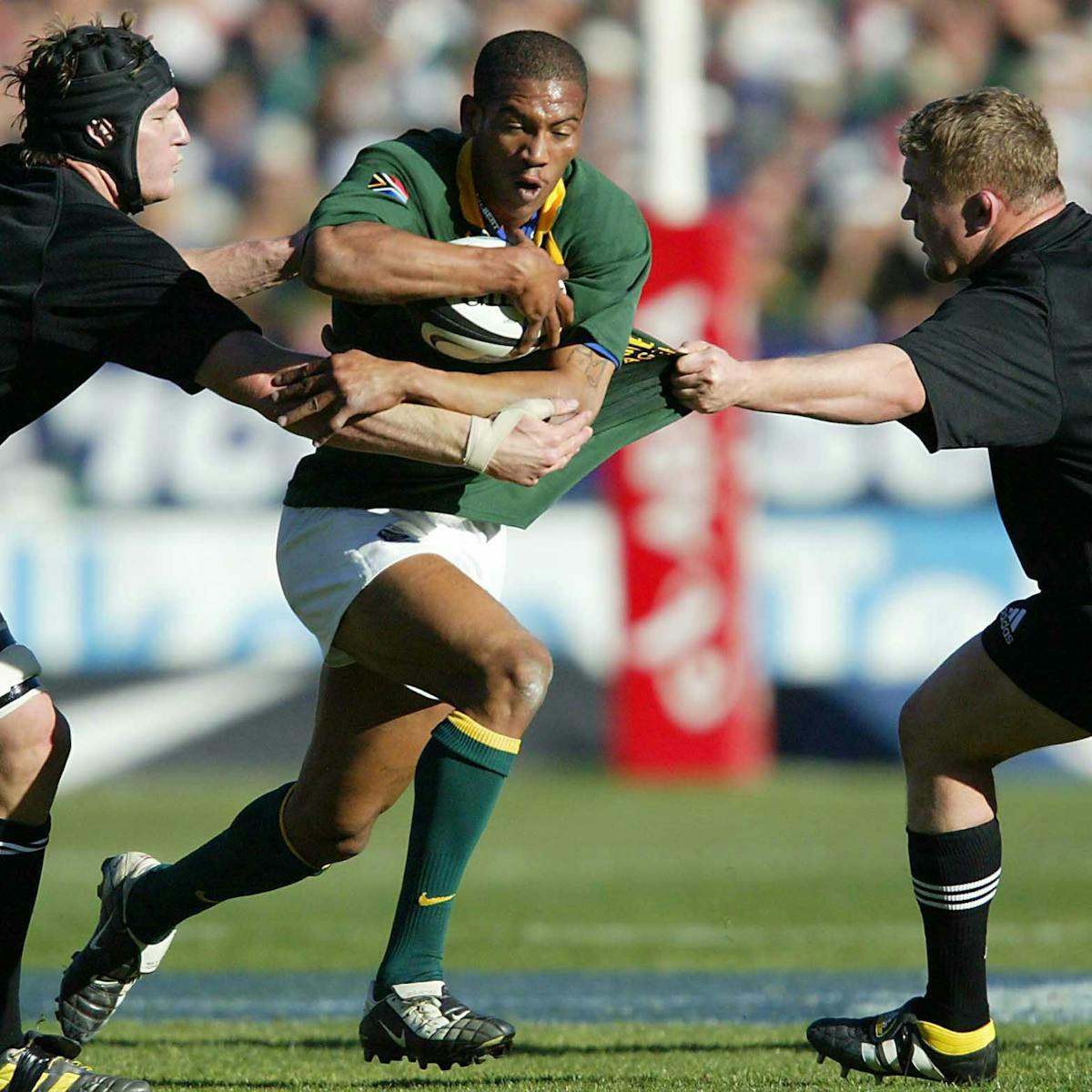 South African Rugby Star Shines Spotlight On The Sport S Racist Past