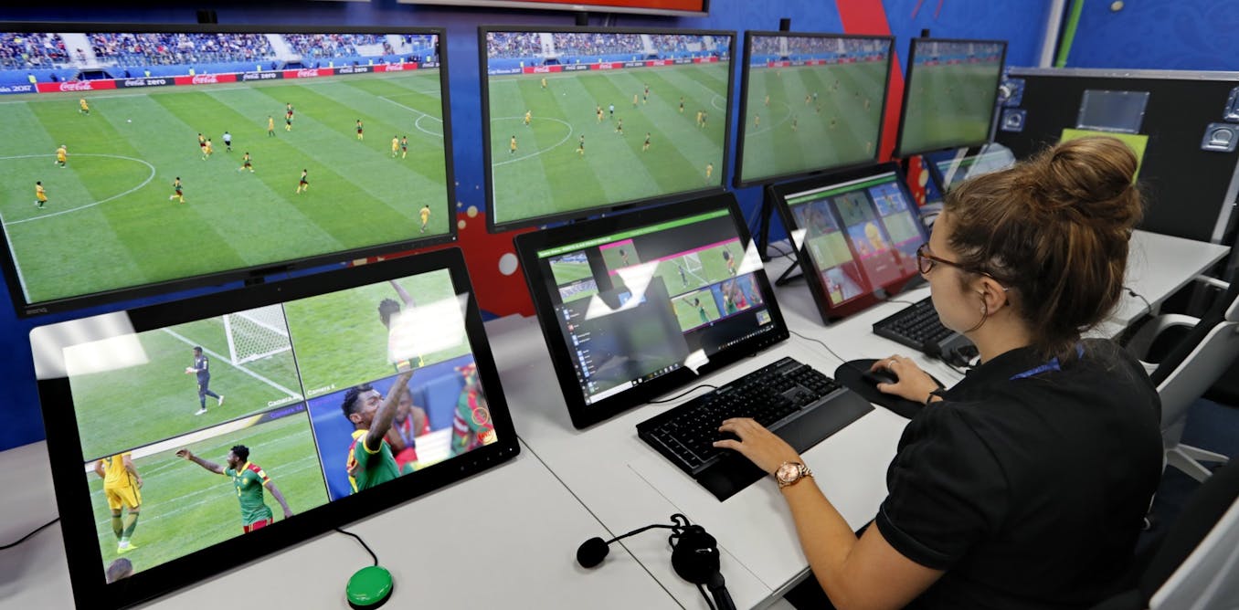 El 'var' en el Mundial: la tecnología amenaza la belleza del fútbol
