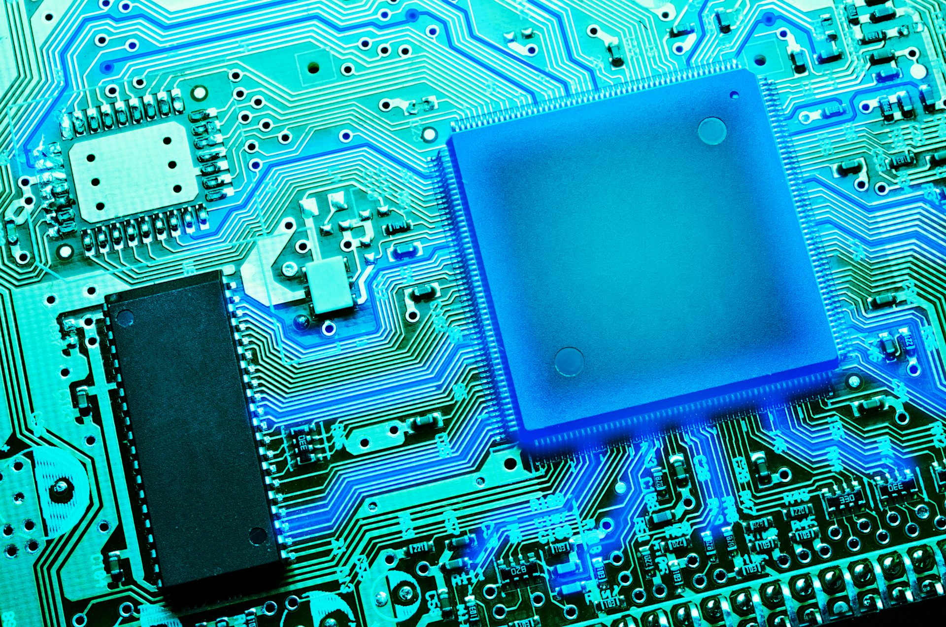 1800 Microprocessor Vs Microcontroller Stock Photos Pictures   RoyaltyFree Images  iStock